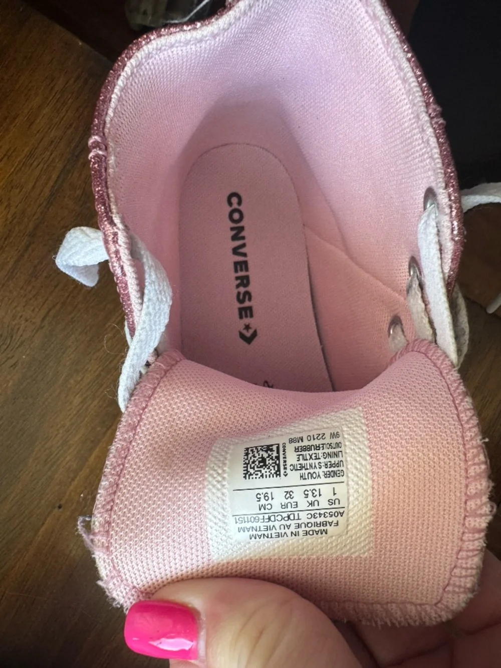 Converse Girls All Star Hightops Size 1, Pink Sparkle Gently Used
